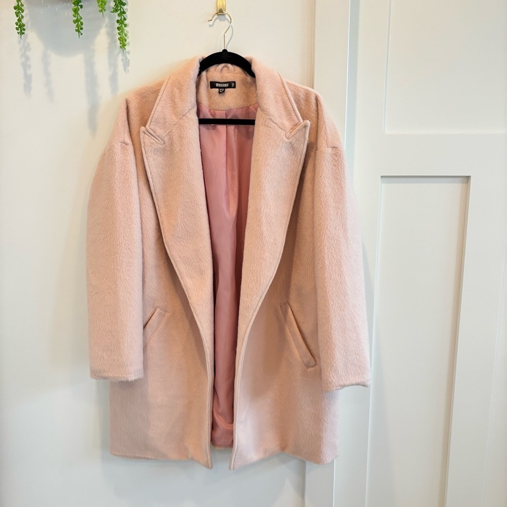 Missguided Drop Shoulder Light Pink Faux Fur Formal Women's Coat US Size 6